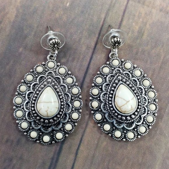 Western Faux Howlite Beaded Burnished Silvertone Teardrop Post Earrings NEW - Picture 6 of 6